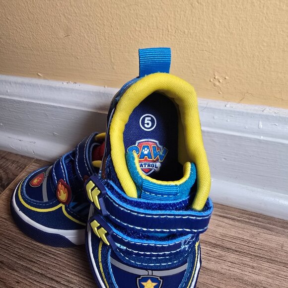 Paw Patrol Toddler Sneakers - Picture 4 of 9